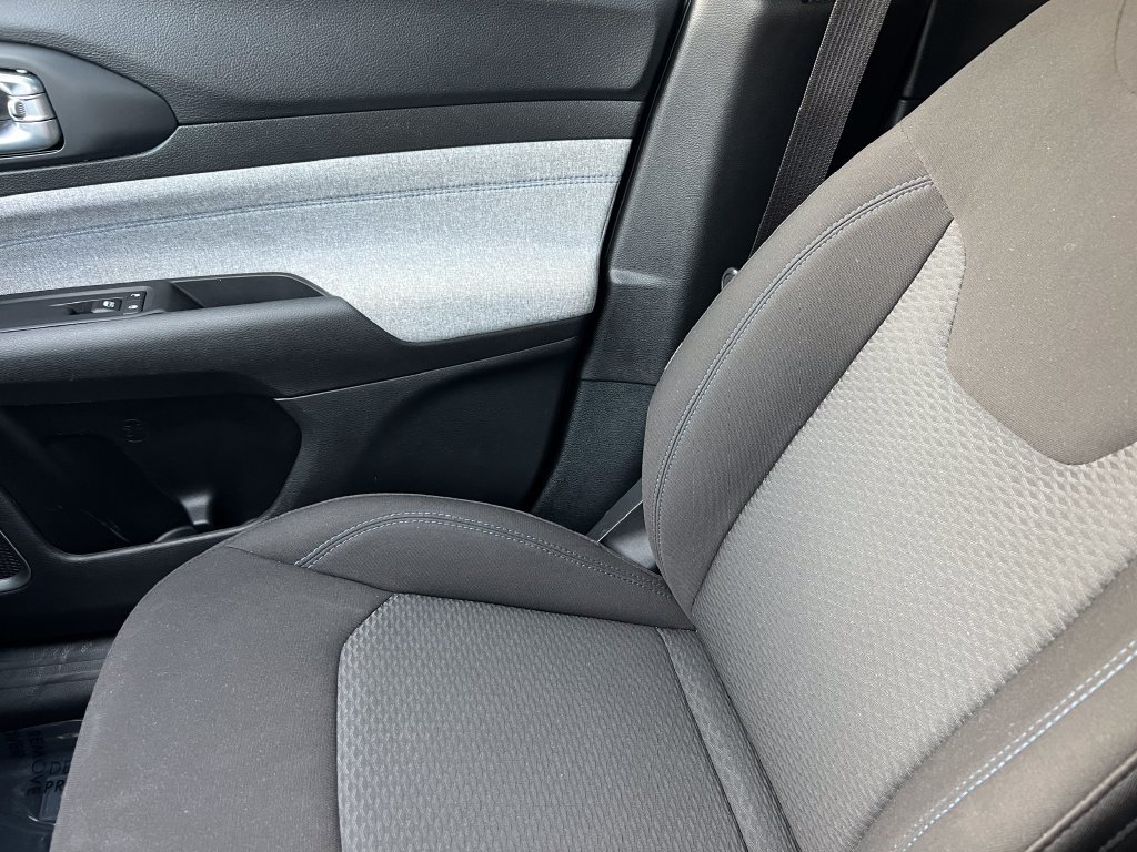 Used 2023 Jeep Compass Sport AWD/4WD image 28