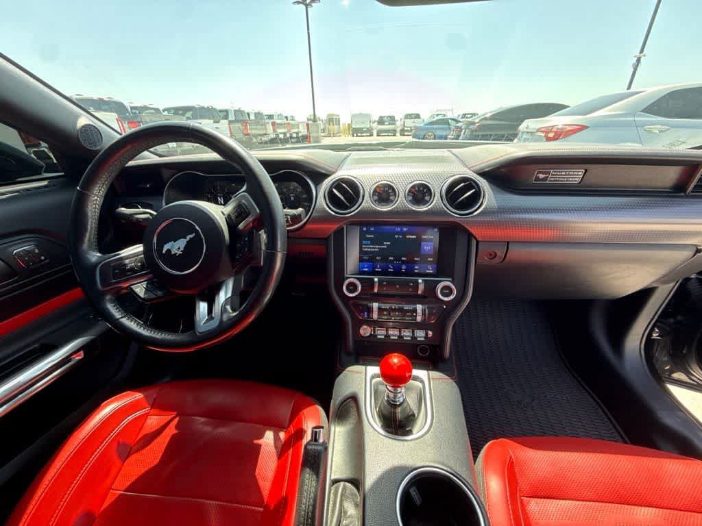 Used 2020 Ford Mustang GT Premium w/ GT Performance Package RWD image 15