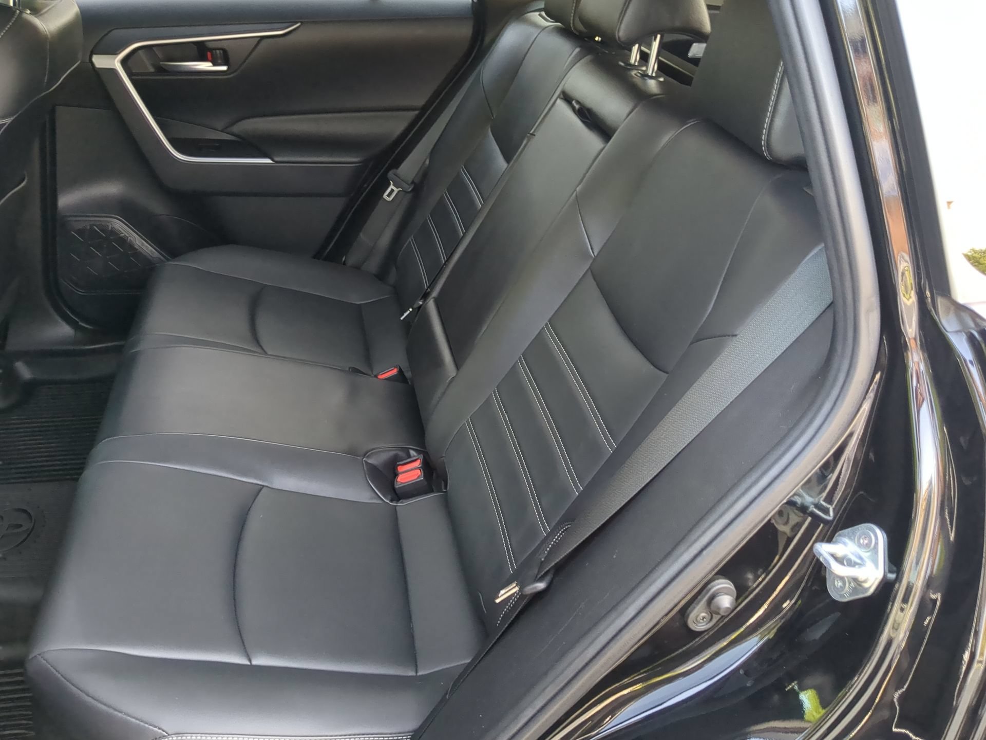 Used 2023 Toyota RAV4 XLE Premium AWD/4WD image 55