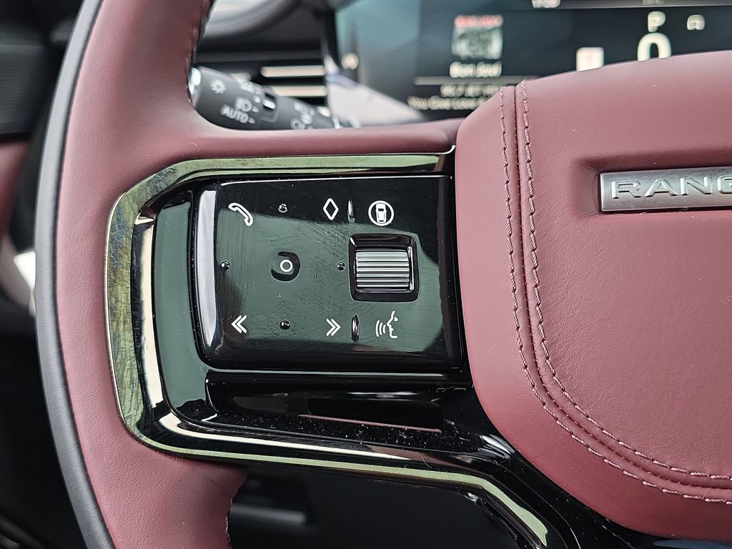 New 2025 Land Rover Range Rover Sport Dynamic SE AWD/4WD image 17