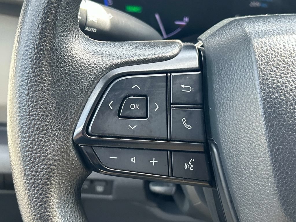 Used 2023 Toyota Sienna LE AWD/4WD image 27