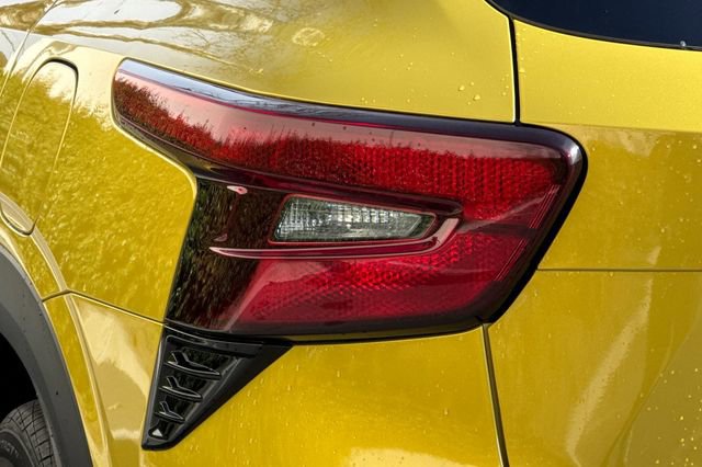 Certified 2025 Chevrolet Trax RS w/ Driver Confidence Package image 44