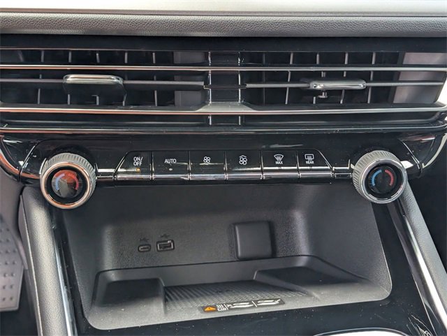 New 2026 Chevrolet Traverse LT w/ Sun and Wheel Package image 24