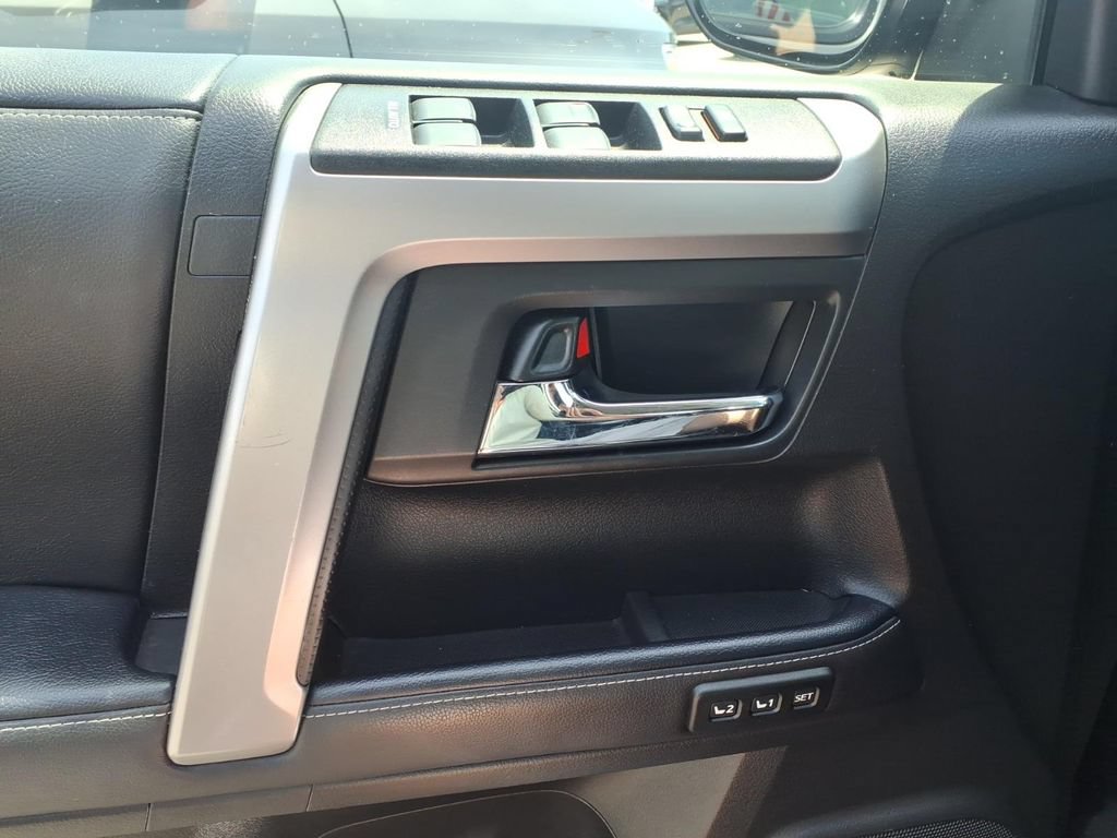 Used 2023 Toyota 4Runner Limited AWD/4WD image 12