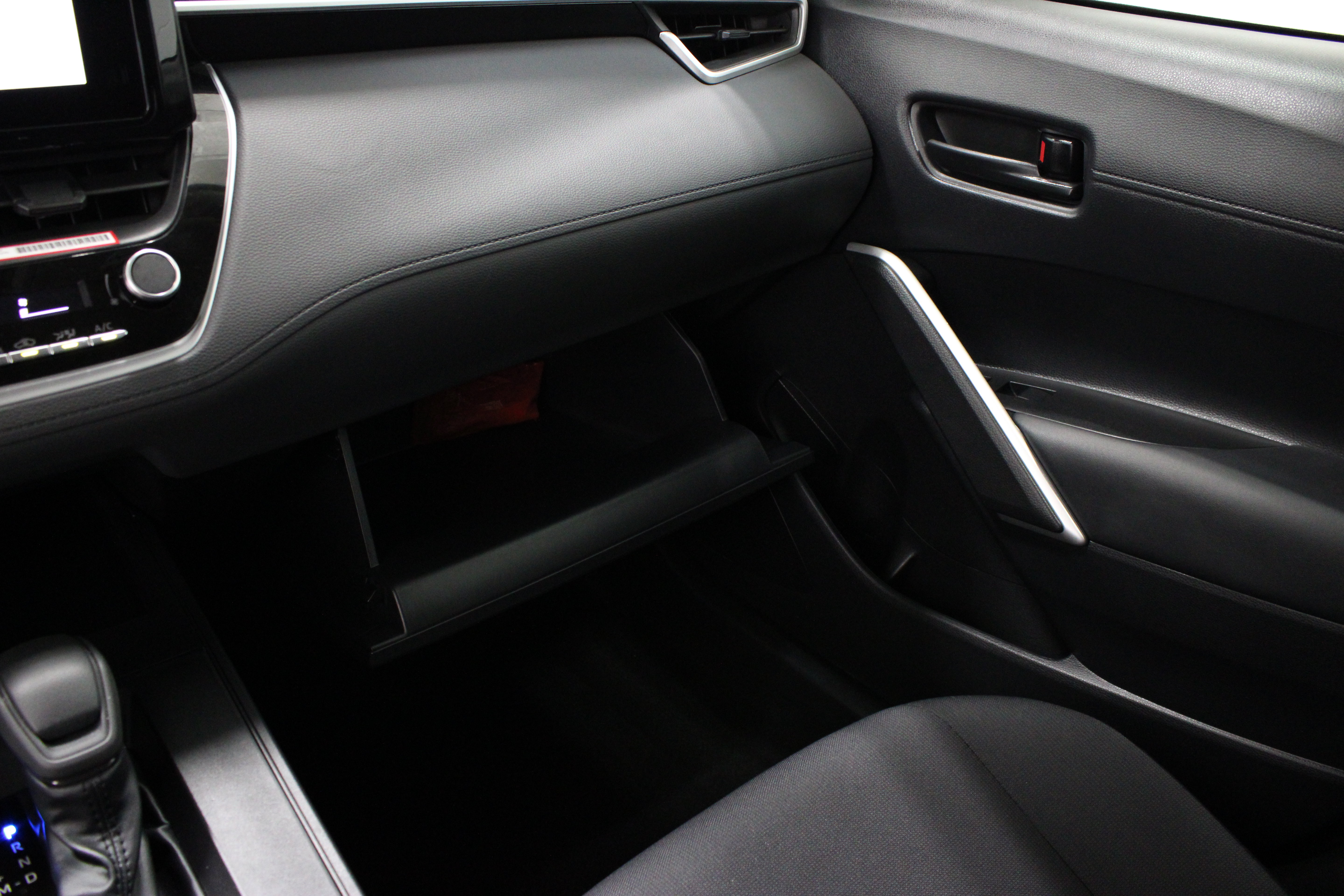 Certified 2026 Toyota Corolla Cross LE FWD image 22
