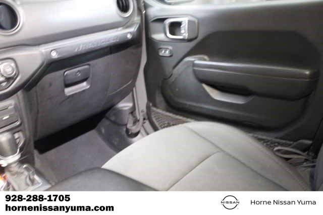 Used 2023 Jeep Wrangler Unlimited image 11