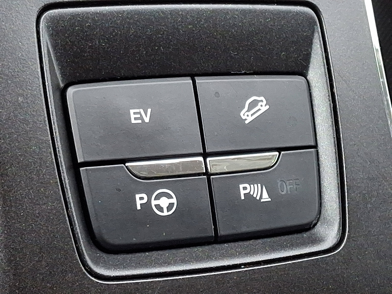 Used 2018 Ford Fusion Energi Platinum image 26