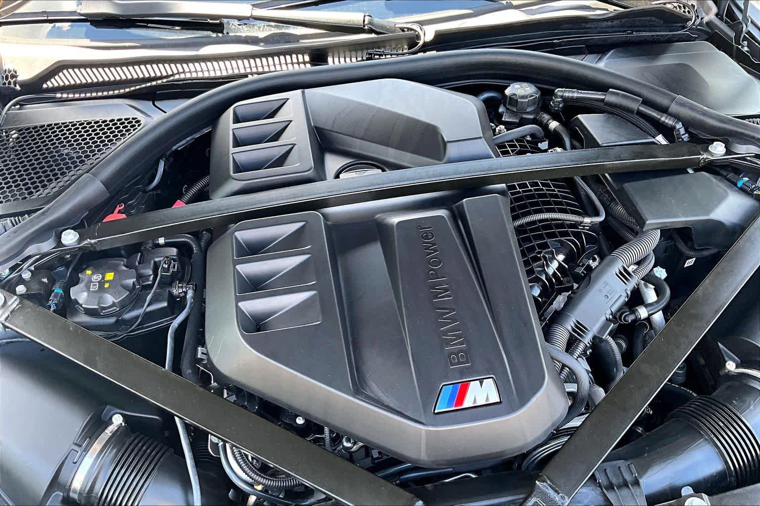 Used 2025 BMW M2 w/ Lighting Package RWD image 32