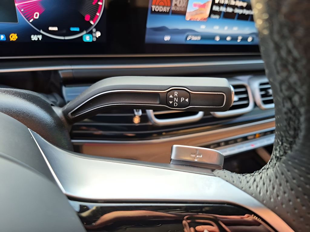 Used 2026 Mercedes-Benz GLS 580 4MATIC image 36