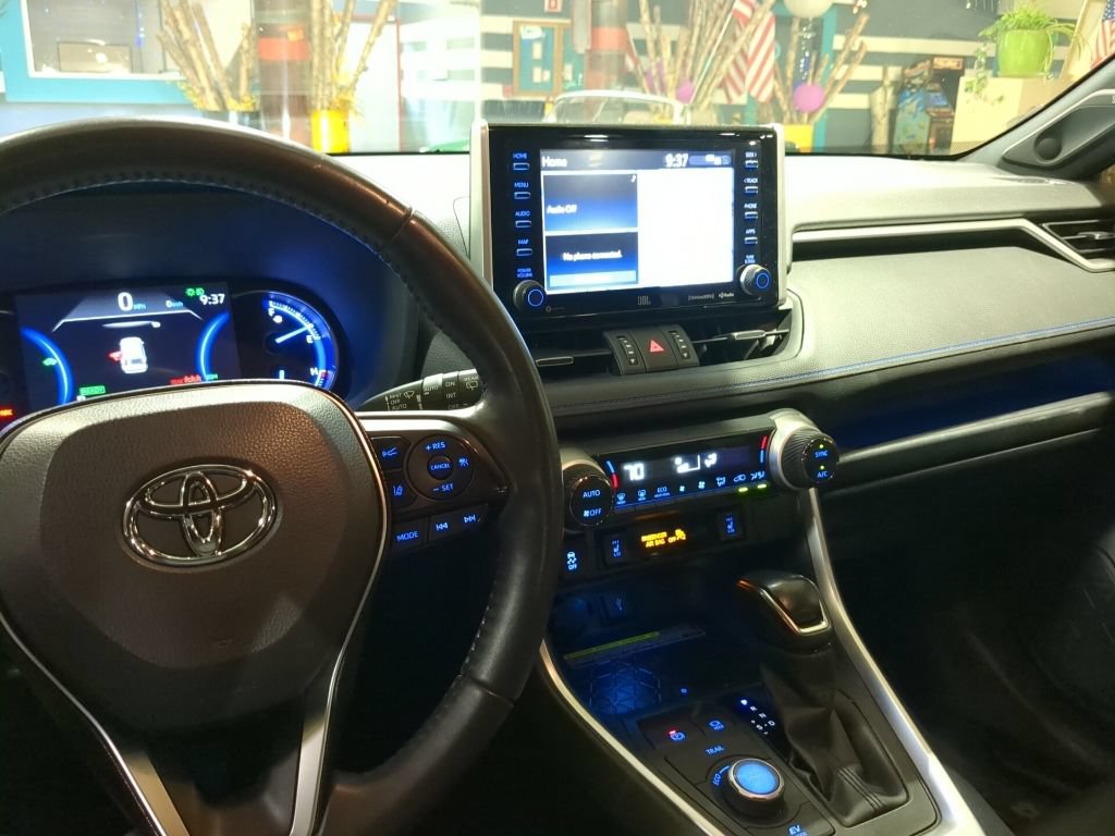 Used 2020 Toyota RAV4 XSE AWD/4WD image 13