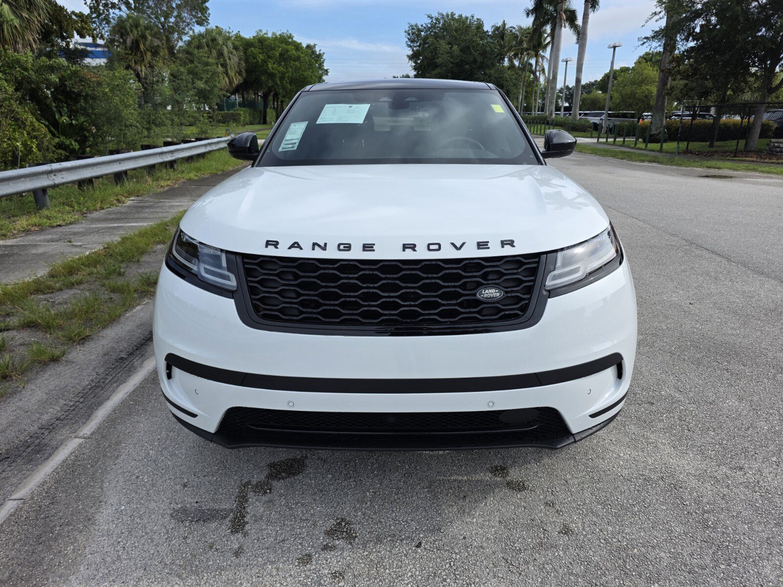 Certified 2023 Land Rover Range Rover Velar S AWD/4WD image 7