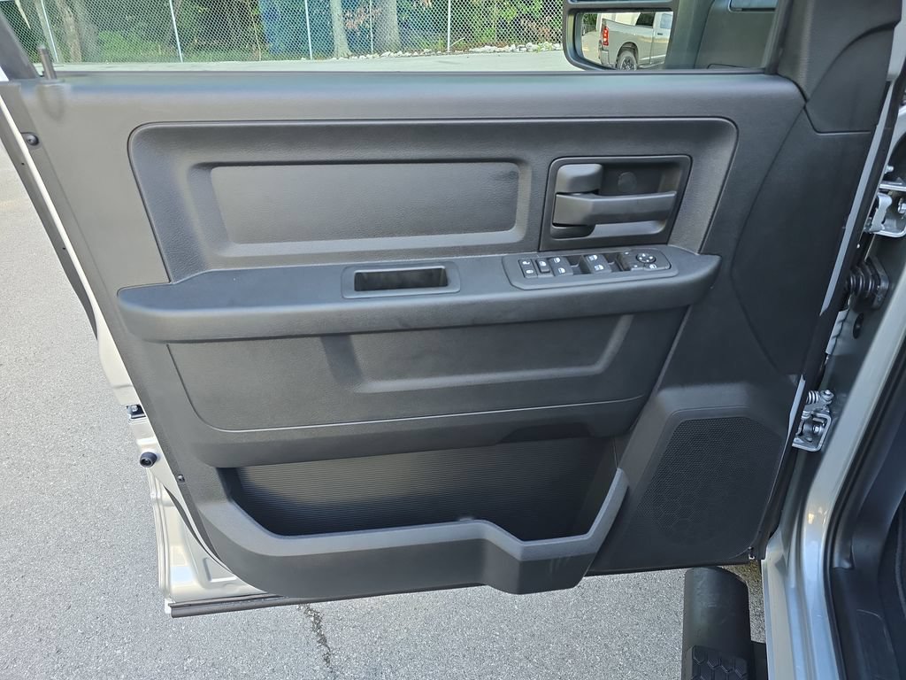 New 2026 RAM 3500 Tradesman AWD/4WD image 12