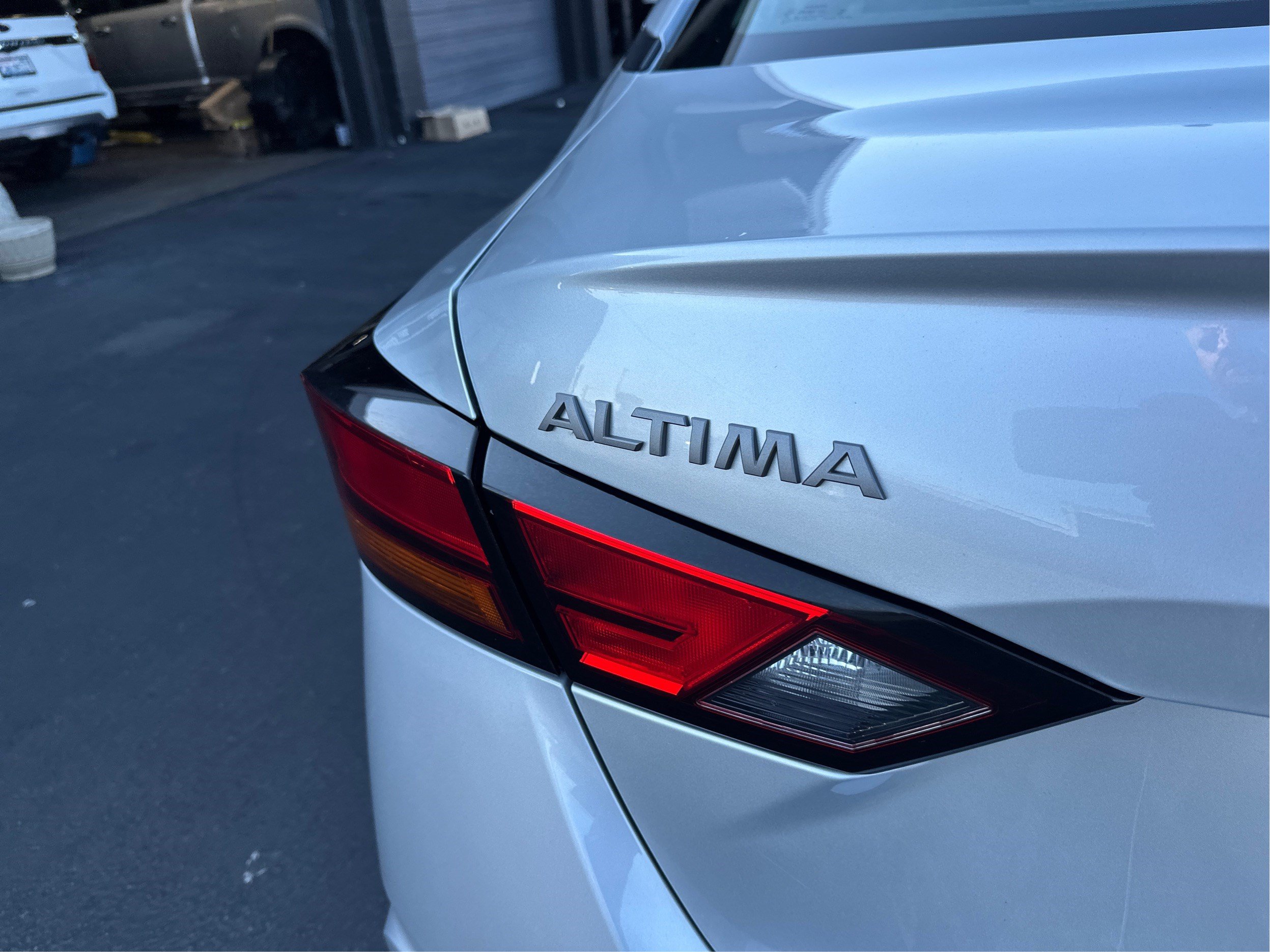 Used 2024 Nissan Altima 2.5 SV FWD image 26