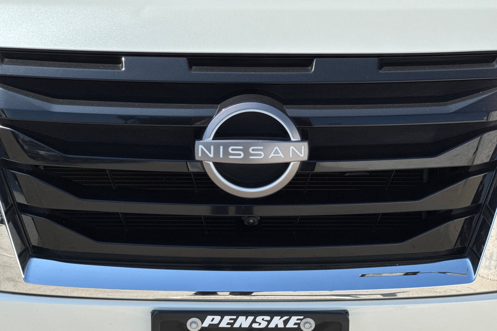 Used 2022 Nissan Pathfinder SL FWD image 39