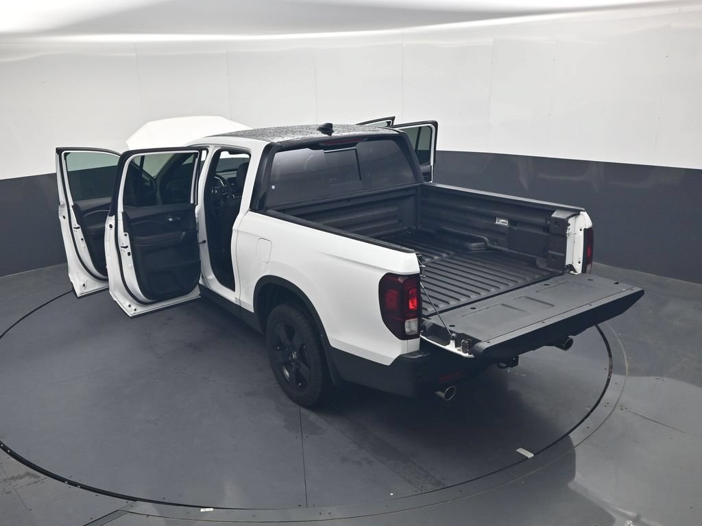 Certified 2026 Honda Ridgeline Black Edition image 45
