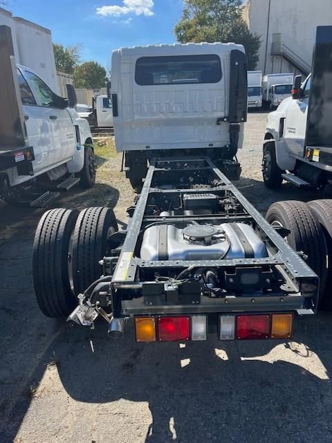 New 2025 Chevrolet Low Cab Forward image 3