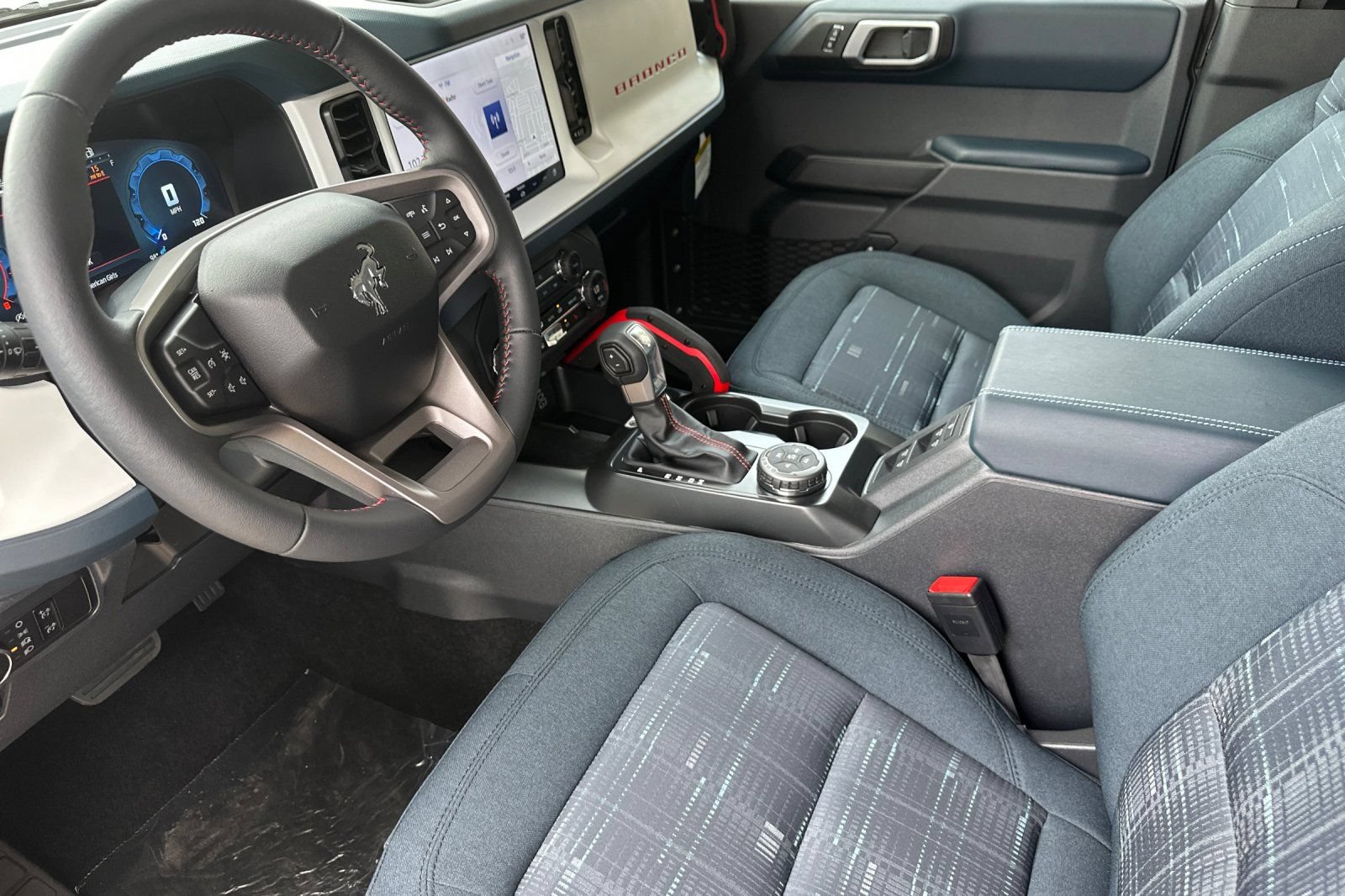 New 2026 Ford Bronco Heritage Edition AWD/4WD image 10