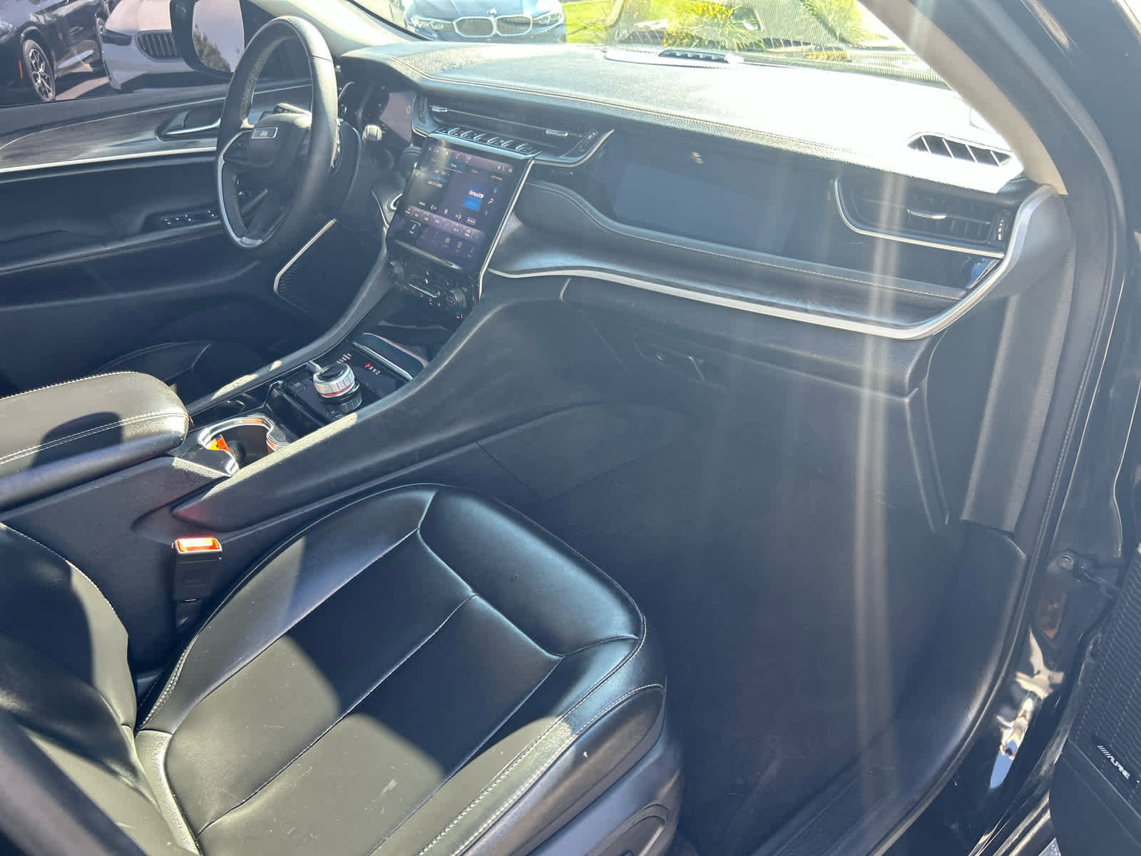 Used 2023 Jeep Grand Cherokee 4WD 4xe image 14