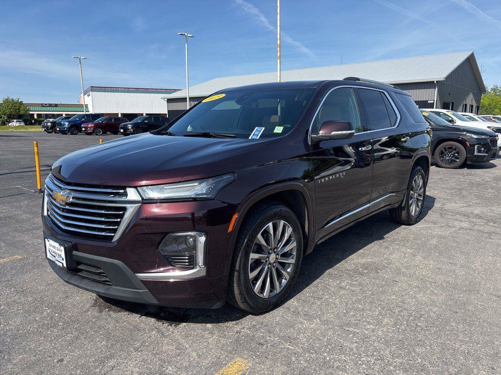 Used 2023 Chevrolet Traverse Premier AWD/4WD image 3