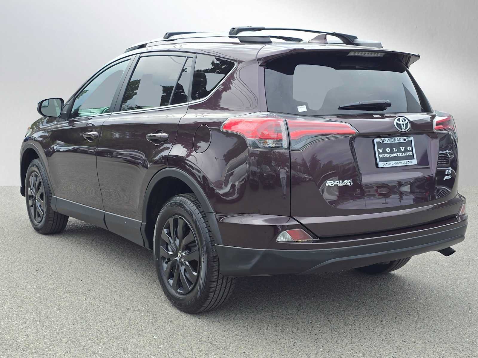 Used 2017 Toyota RAV4 LE w/ All Weather Liner Package AWD/4WD image 5