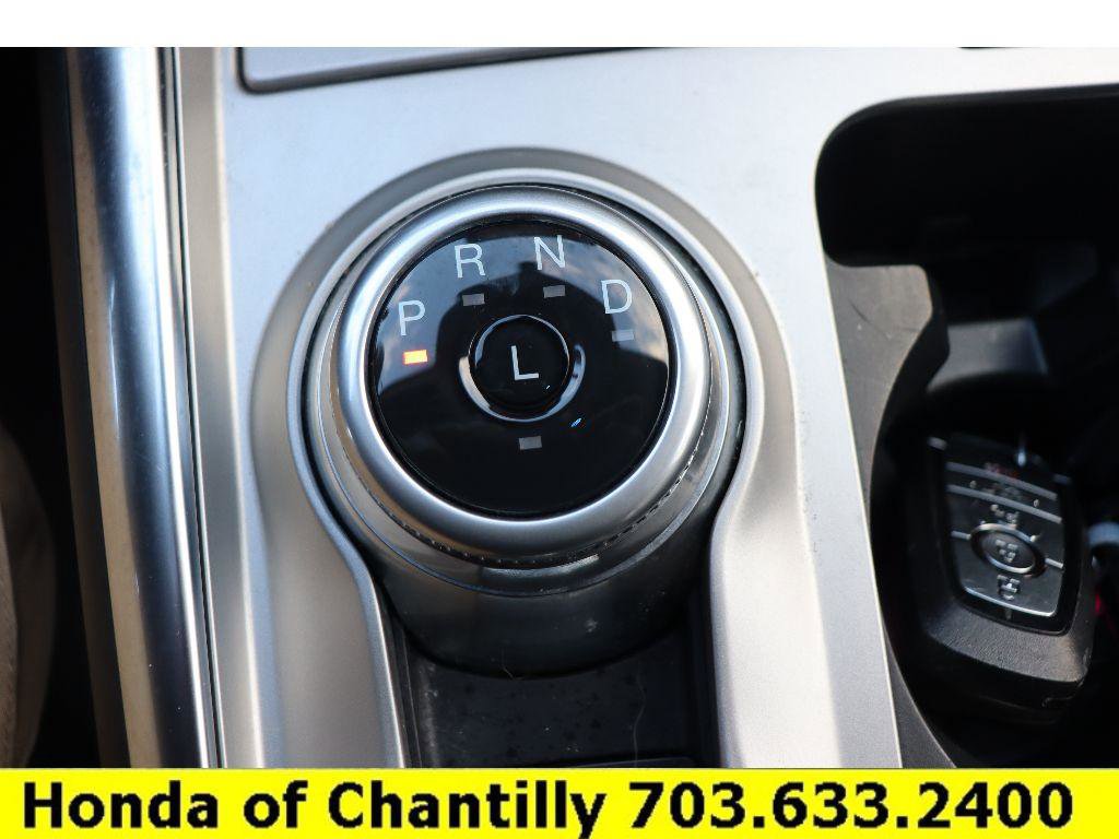 Used 2022 Ford Explorer XLT w/ Equipment Group 202A image 18