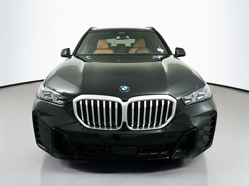 Used 2026 BMW X5 sDrive40i w/ M Sport Package RWD image 2