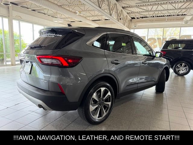 Used 2023 Ford Escape Platinum AWD/4WD image 9