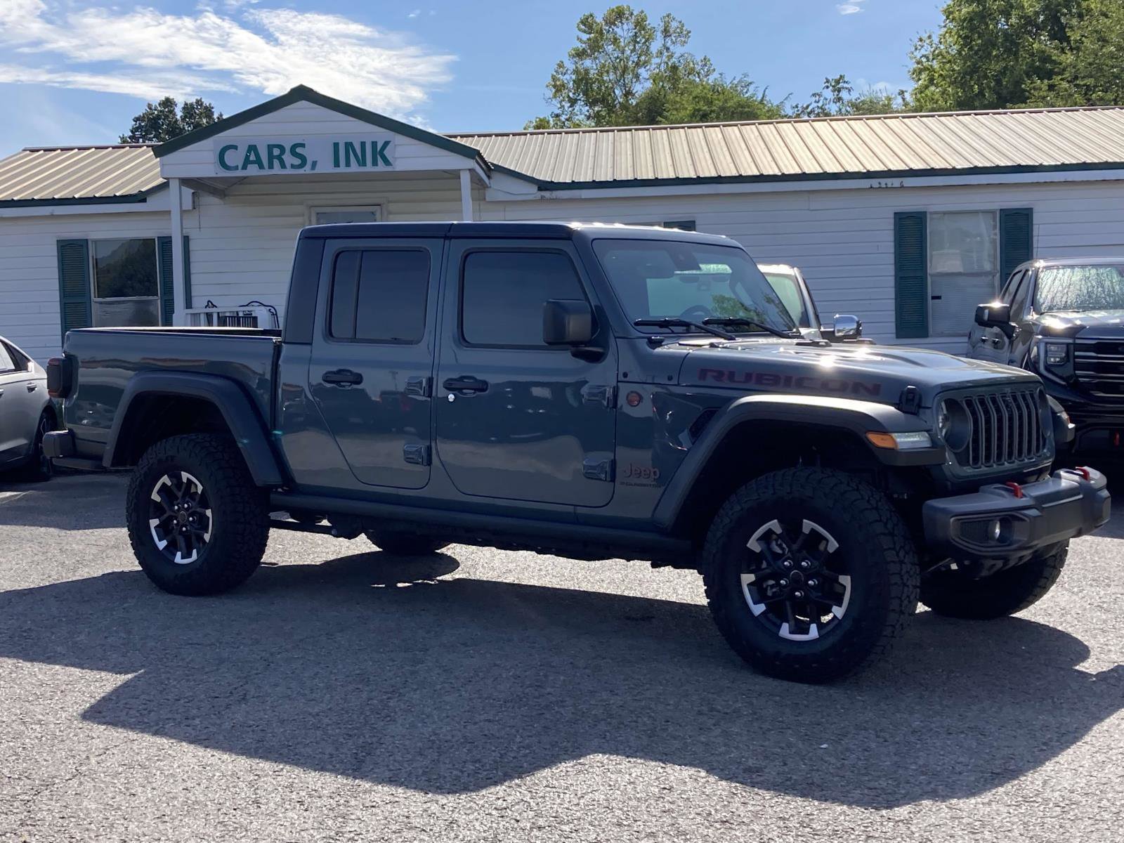 Used 2025 Jeep Gladiator Rubicon w/ Convenience Group image 1
