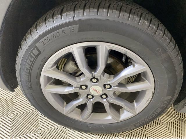 Used 2024 GMC Terrain SLT AWD/4WD image 22
