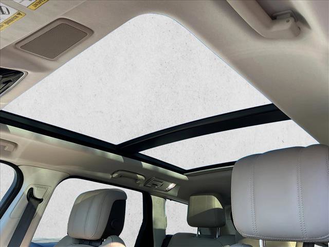 Used 2020 Land Rover Range Rover Sport HSE image 13