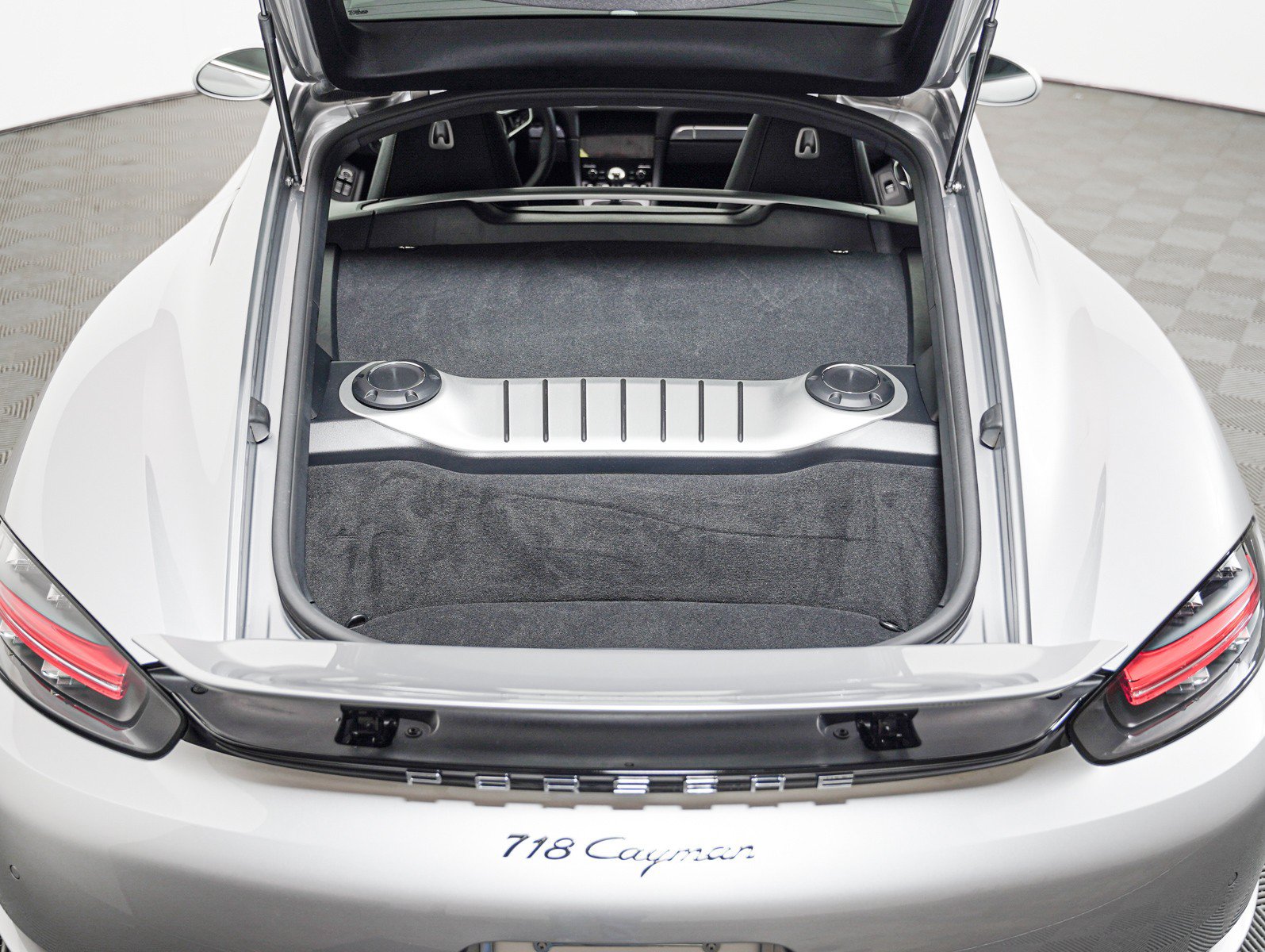 Certified 2025 Porsche 718 Cayman RWD image 30