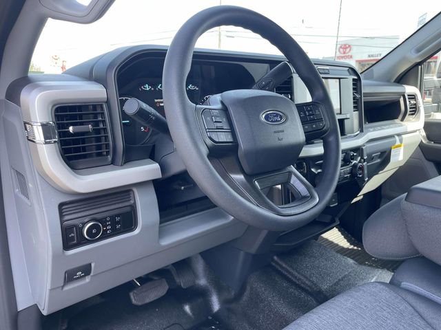 New 2026 Ford F450 XL w/ XL Driver Assist Package AWD/4WD image 16