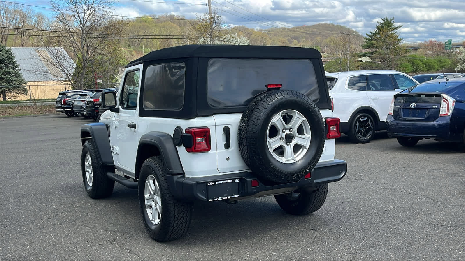 Used 2018 Jeep Wrangler Sport AWD/4WD image 6