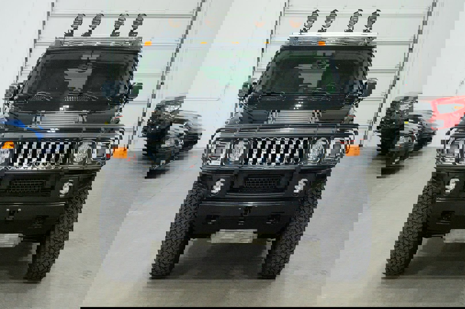 Used 2003 HUMMER H2 w/ Preferred Equipment Group image 2