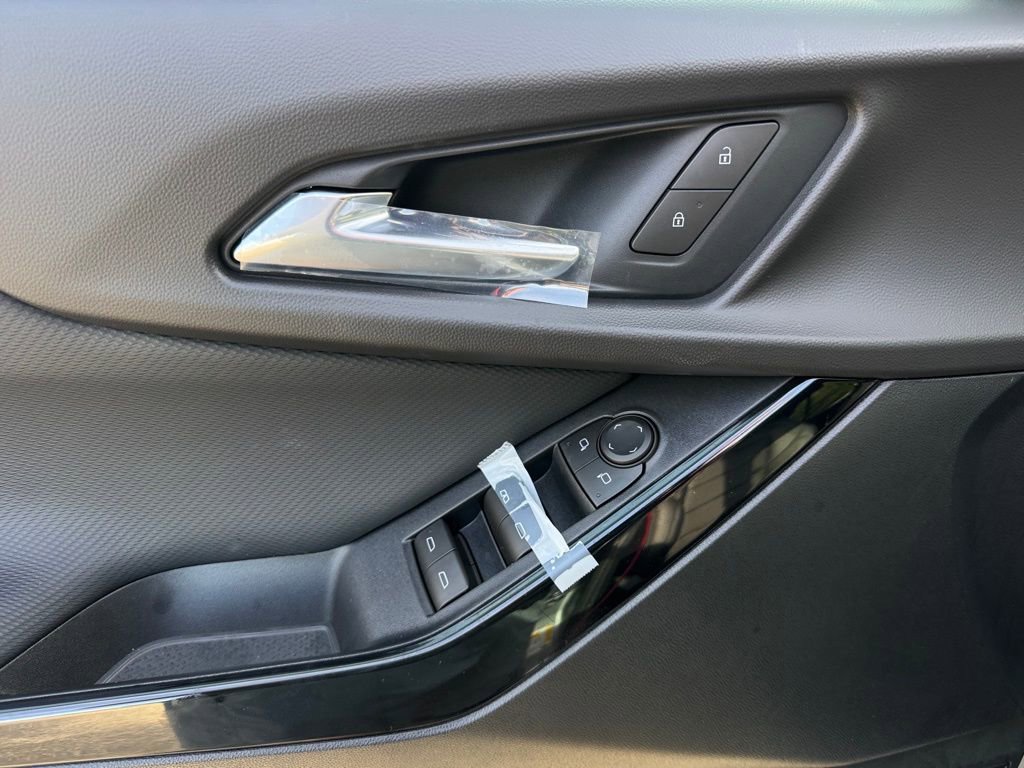 New 2026 Chevrolet Equinox LT w/ Convenience Package II image 30