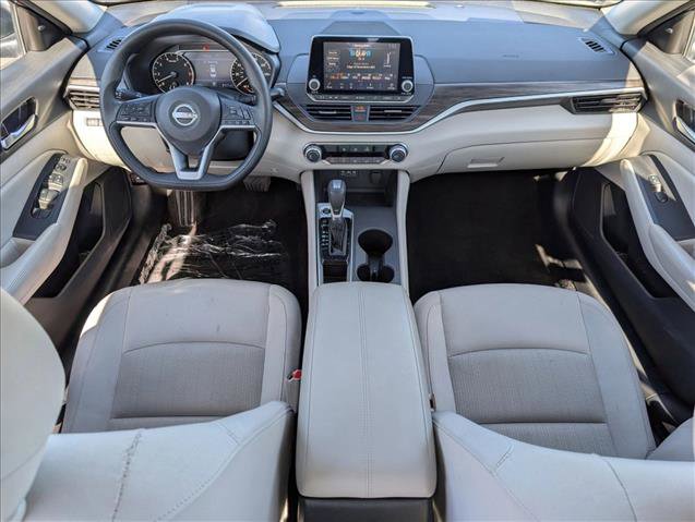 Used 2025 Nissan Altima 2.5 SV FWD image 22