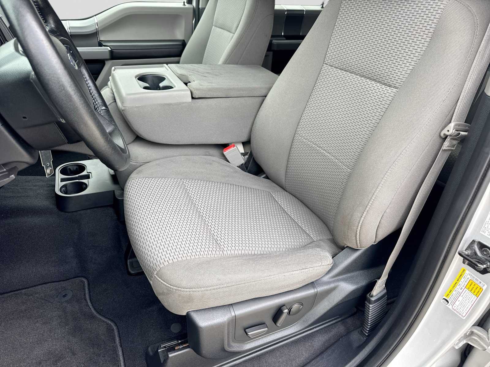 Used 2019 Ford F150 XLT w/ Equipment Group 302A Luxury AWD/4WD image 15