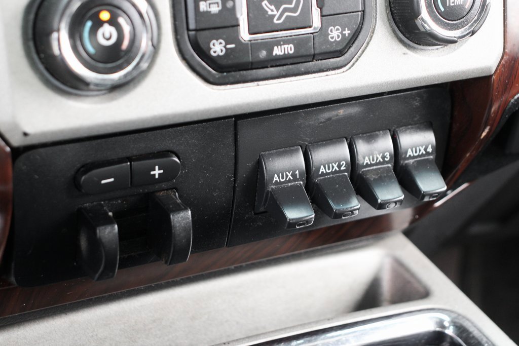 Used 2016 Ford F250 Lariat w/ Lariat Ultimate Package image 32