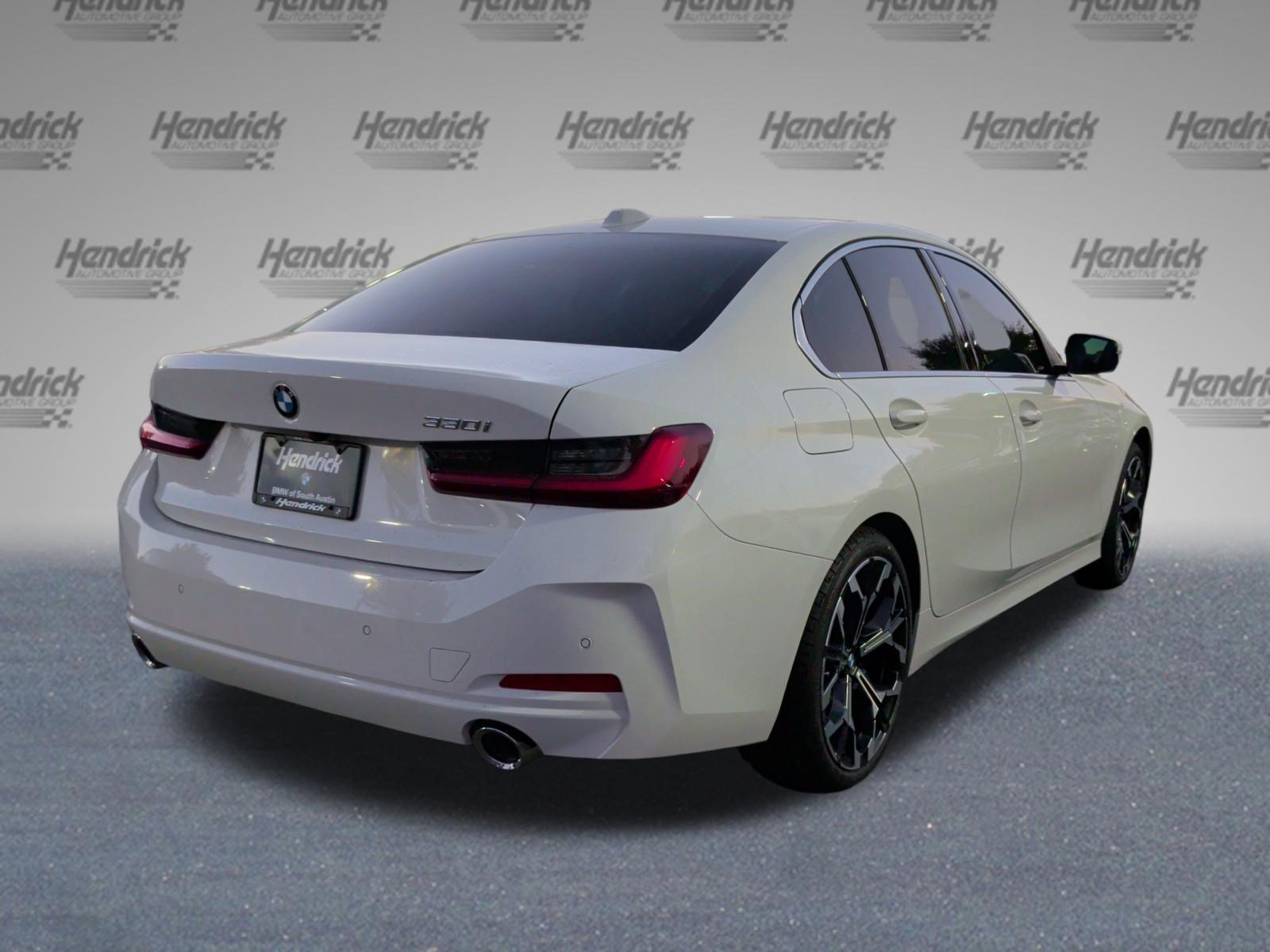 Used 2026 BMW 330i Sedan w/ Premium Package RWD image 9