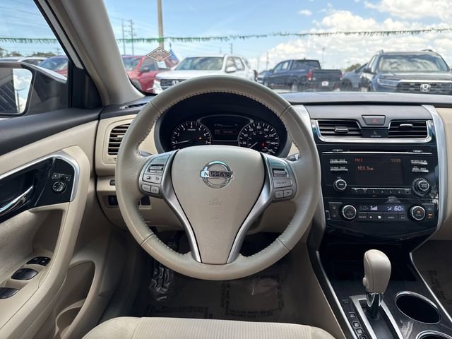 Used 2013 Nissan Altima 2.5 SV image 20