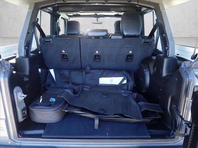 Used 2022 Jeep Wrangler Unlimited Sahara w/ Cold Weather Group image 8