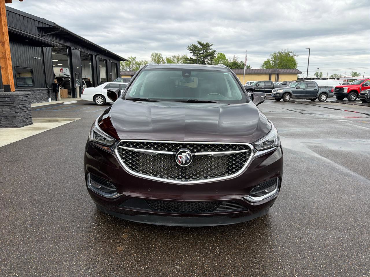 Used 2020 Buick Enclave Avenir w/ Avenir Technology Package AWD/4WD image 2