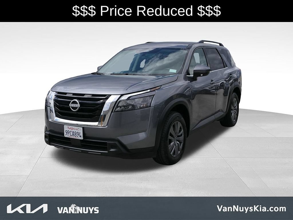Used 2025 Nissan Pathfinder SV FWD image 26