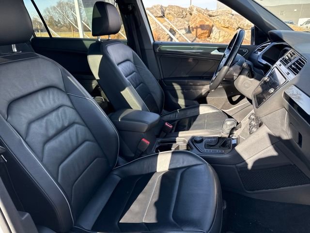 Used 2019 Volkswagen Tiguan SEL Premium R-Line image 10