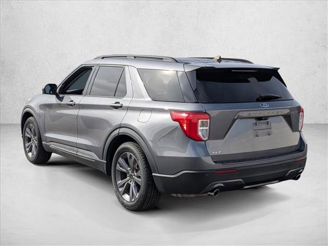 Used 2021 Ford Explorer XLT w/ Equipment Group 202A image 7