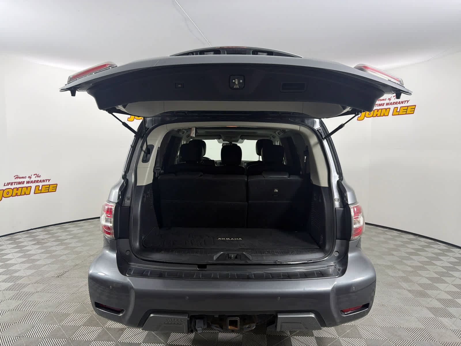 Used 2019 Nissan Armada SL w/ Premium Package image 5