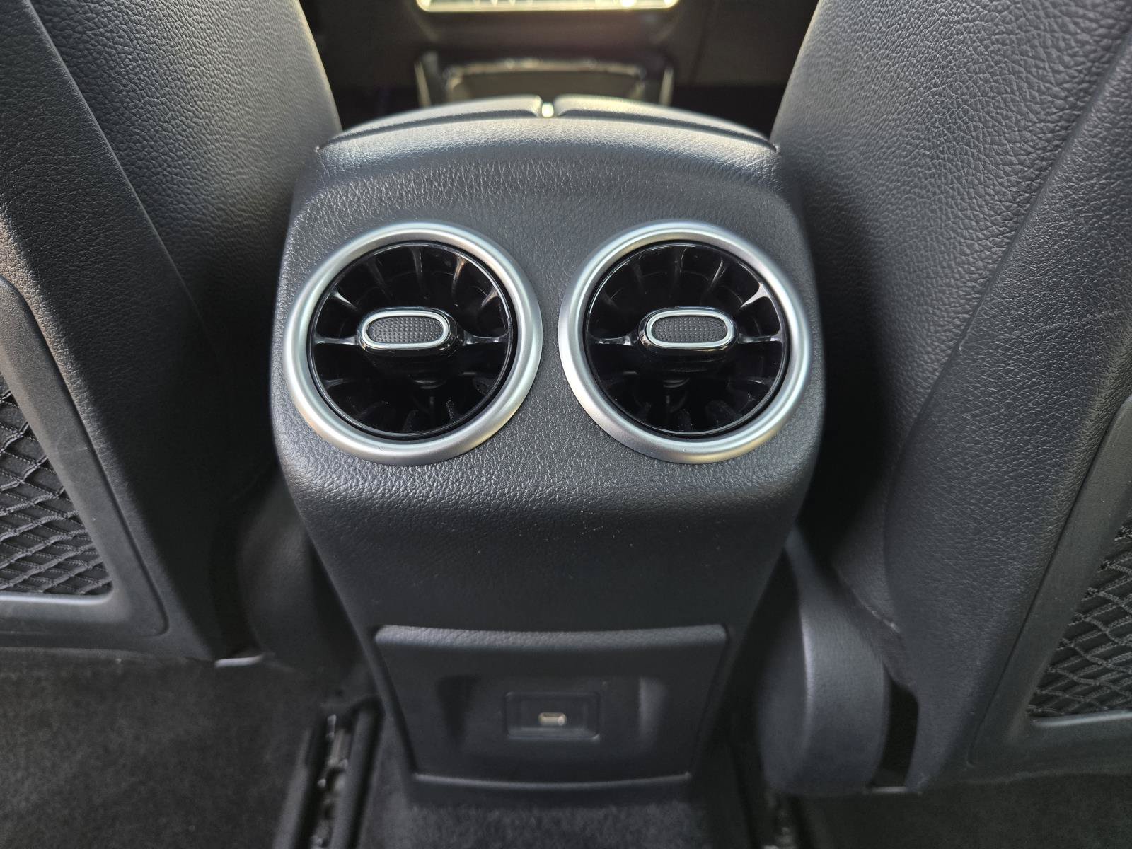 Used 2025 Mercedes-Benz CLA 250 4MATIC image 25