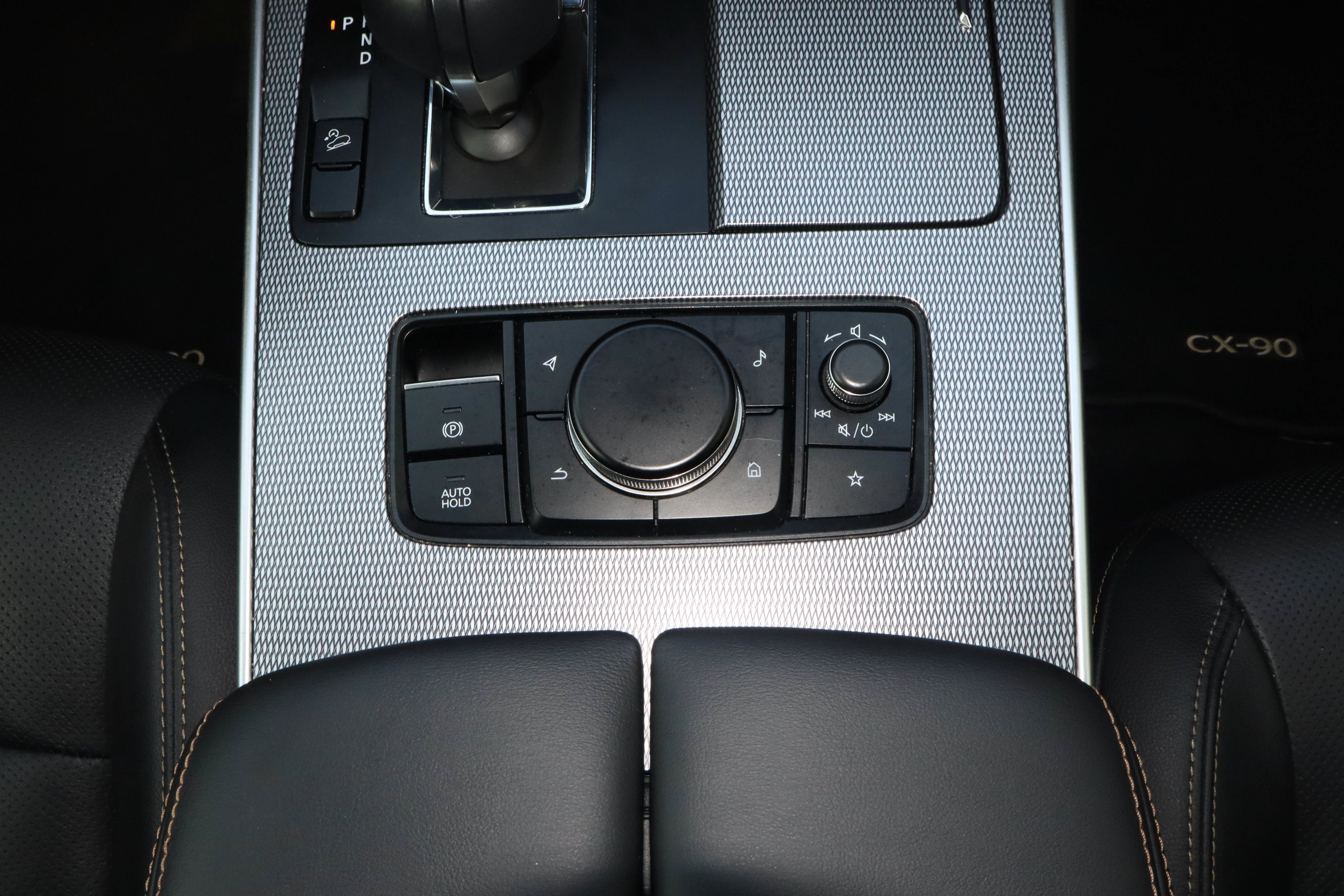 Used 2025 MAZDA CX-90 3.3 Turbo w/ Preferred Package AWD/4WD image 22