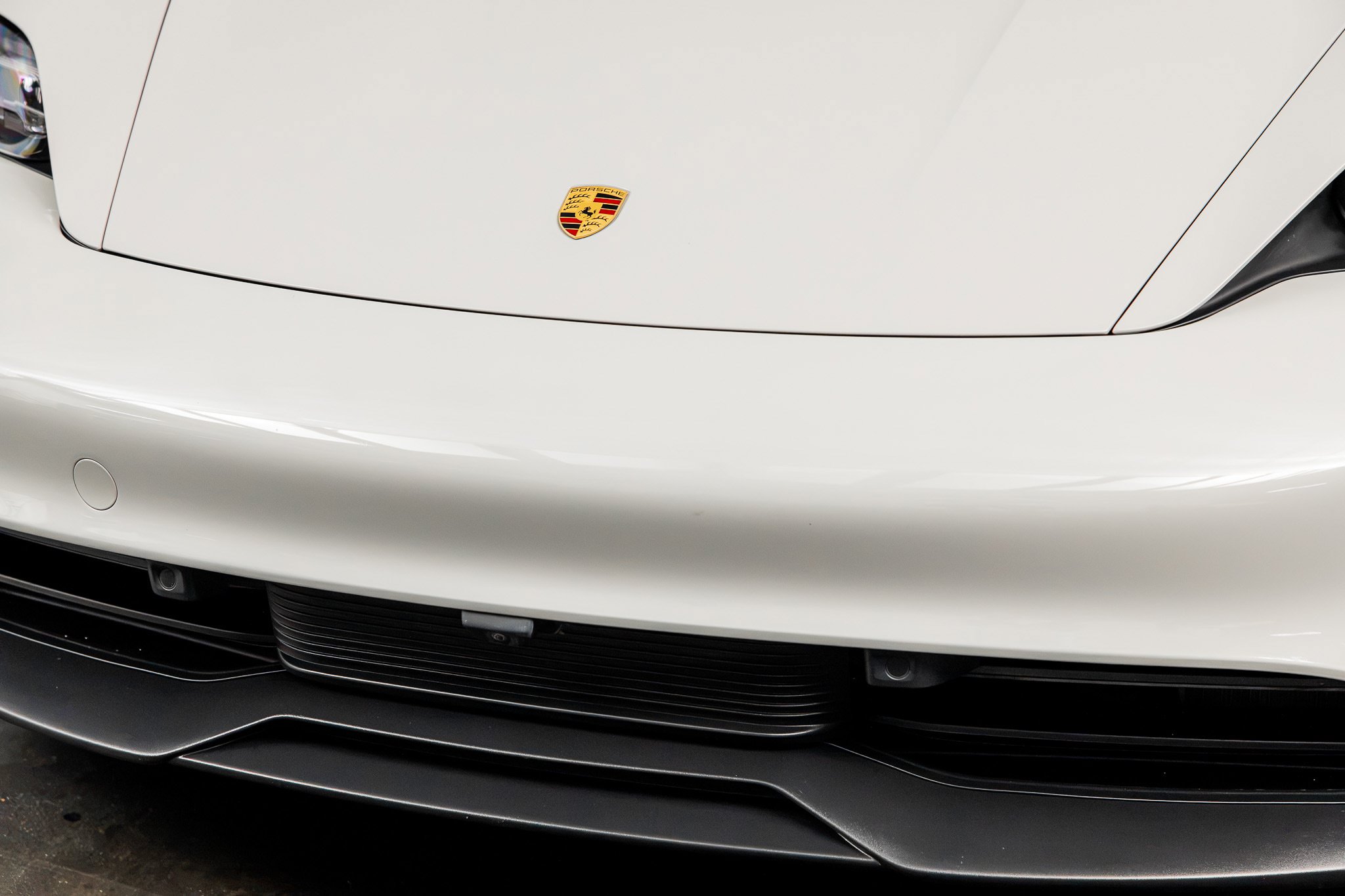Used 2021 Porsche Taycan RWD image 5