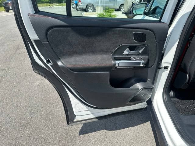 Used 2025 Mercedes-Benz GLB 35 AMG 4MATIC image 16